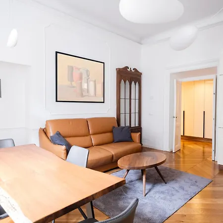 Stunning 1br, 2bath In The Heart Of 6c *